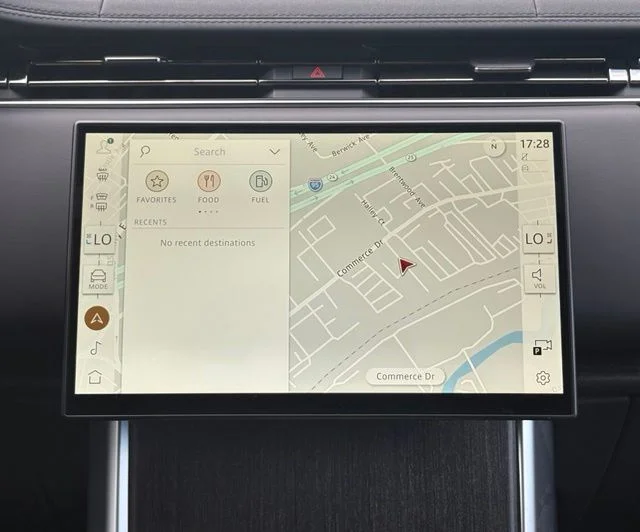 New 2026 Fuji White Land Rover SE image 19