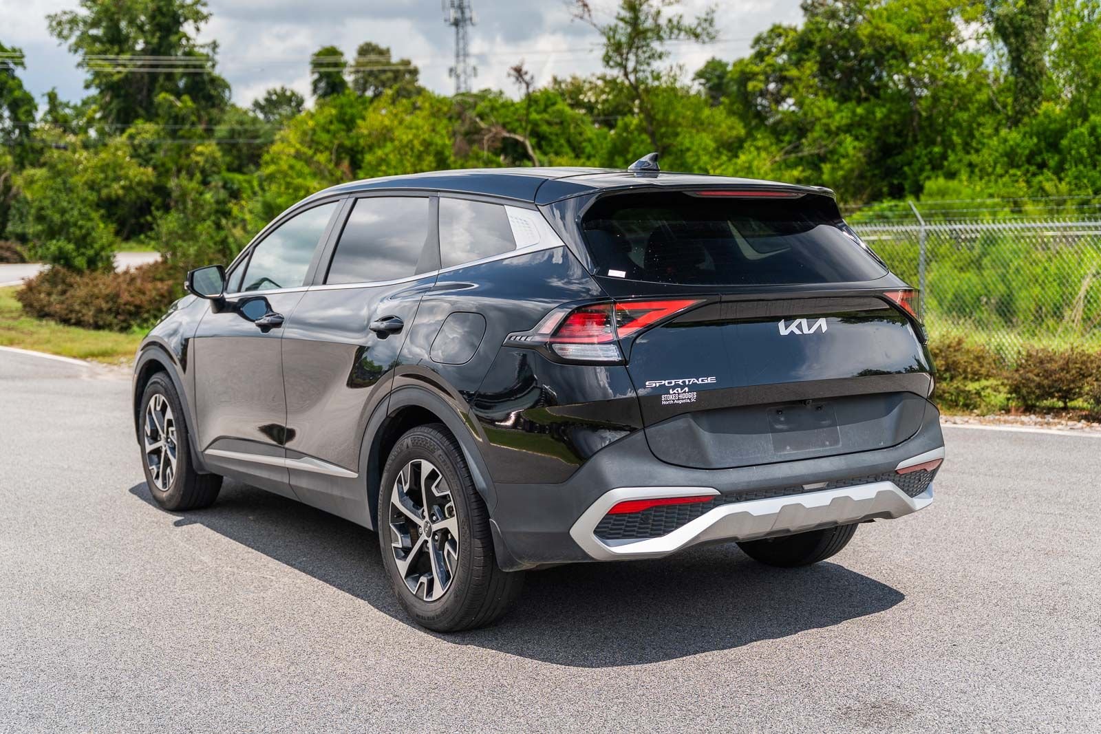 Used 2025 Black Kia EX image 5