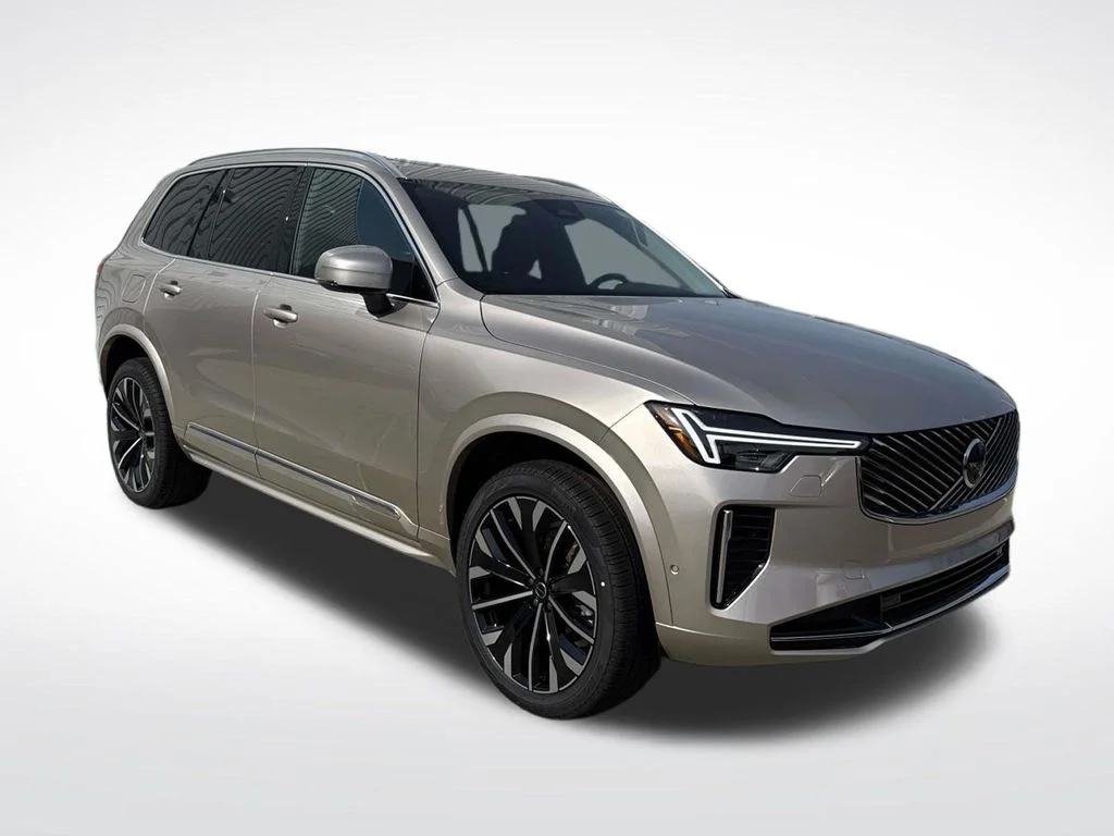 2026 Volvo XC90 B6 Plus