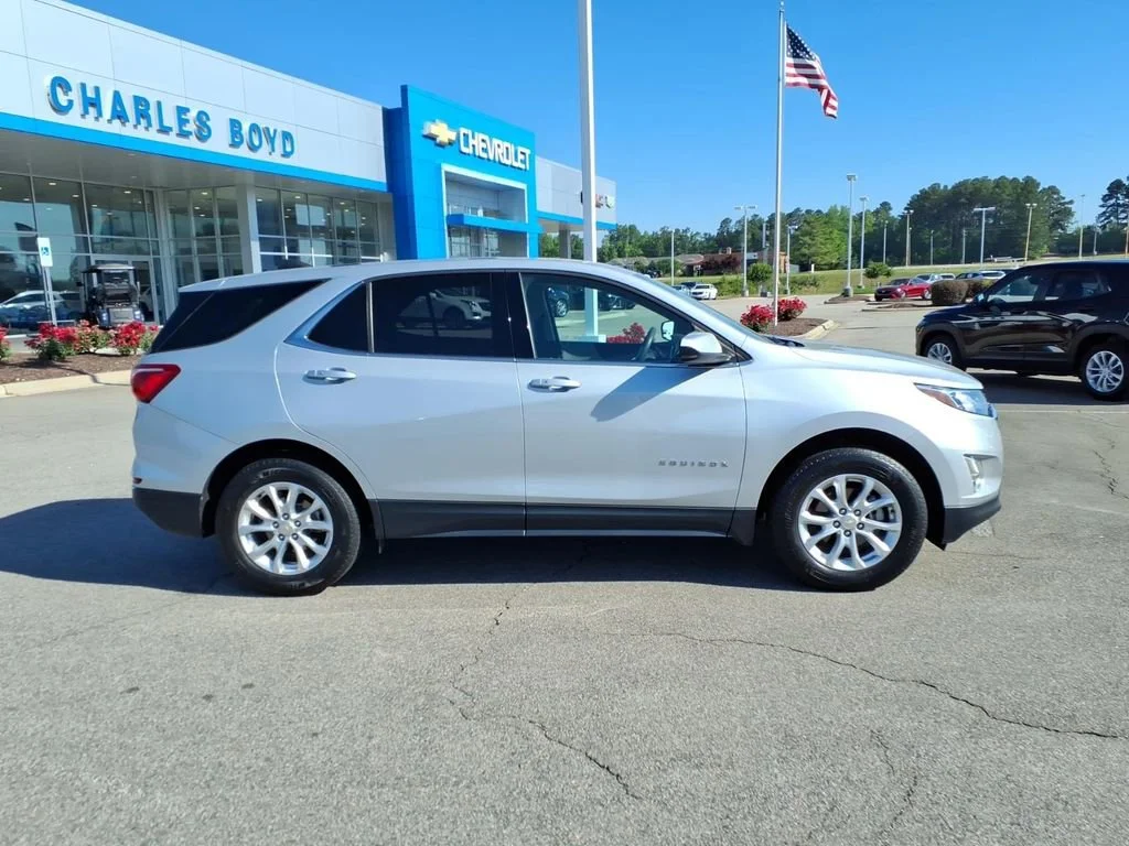 Used 2018 Chevrolet Equinox LT with VIN 2GNAXJEVXJ6121693 for sale in Henderson, NC