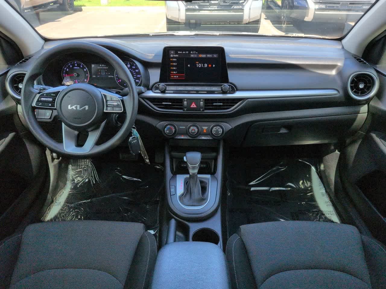 Used 2023 Gravity Gray Kia LXS image 14