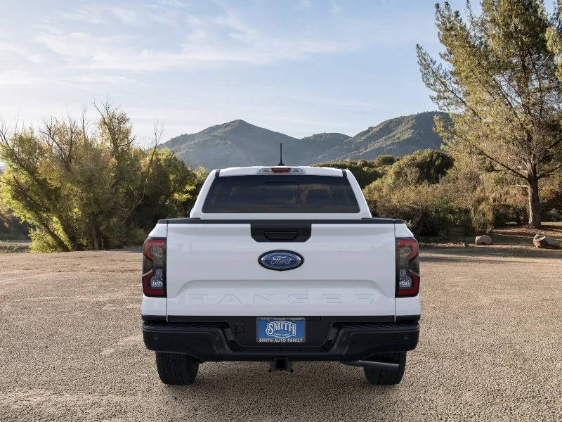 New 2025 Oxford White Ford XLT image 28
