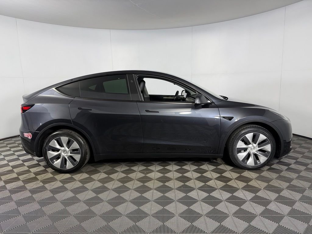 Used 2024 White Tesla Long Range image 4