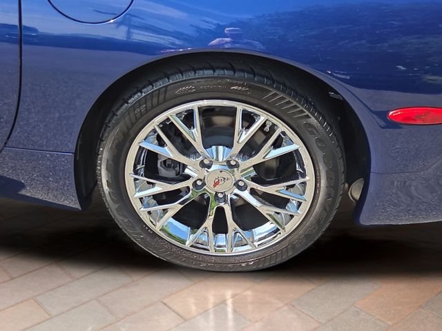 Used 2004 Lemans Blue Metallic Chevrolet Base image 18
