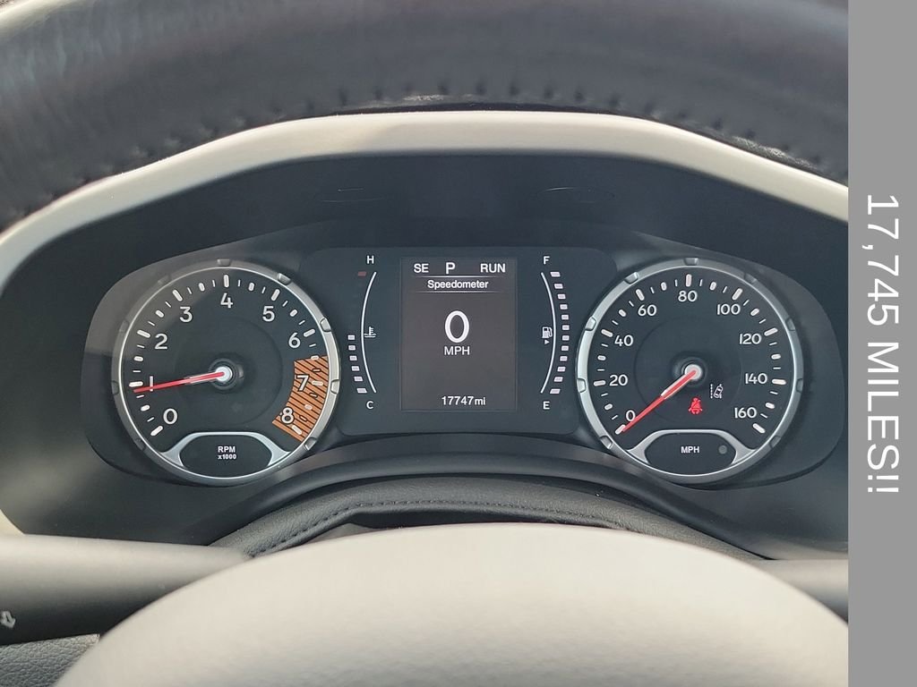 Used 2023 Gray Jeep Latitude image 23