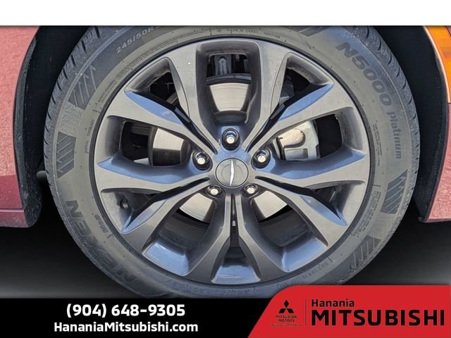 Used 2020 Red Chrysler Touring L image 11