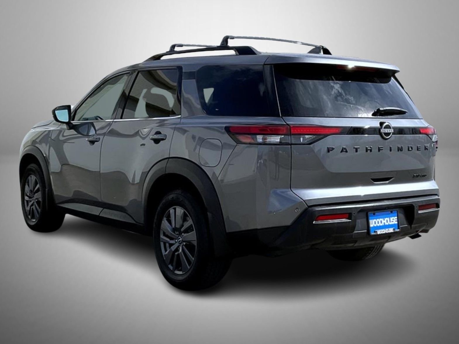 Used 2024 Gray Nissan SV image 7