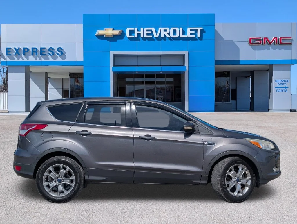 Used 2013 Gray Ford SEL image 2