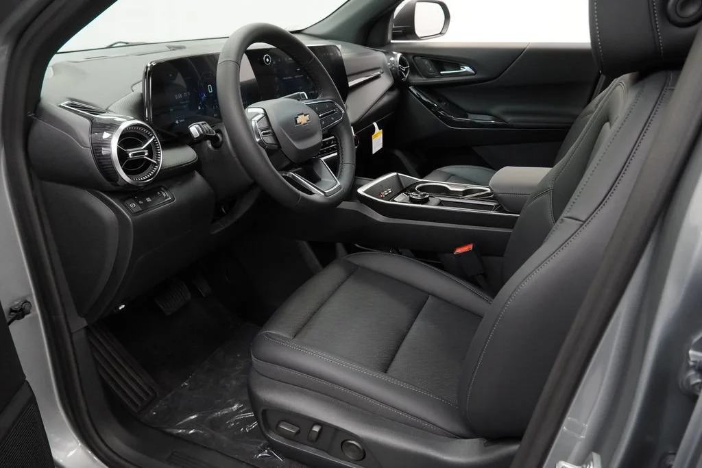 New 2027 Sterling Gray Metallic Chevrolet LT image 9