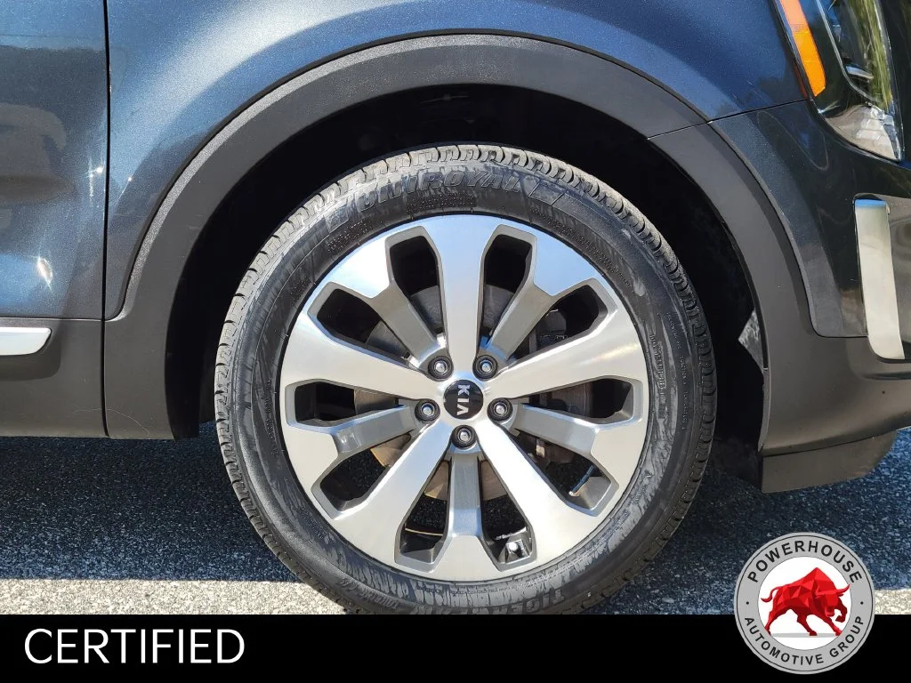 Used 2020 Gray Kia S image 12
