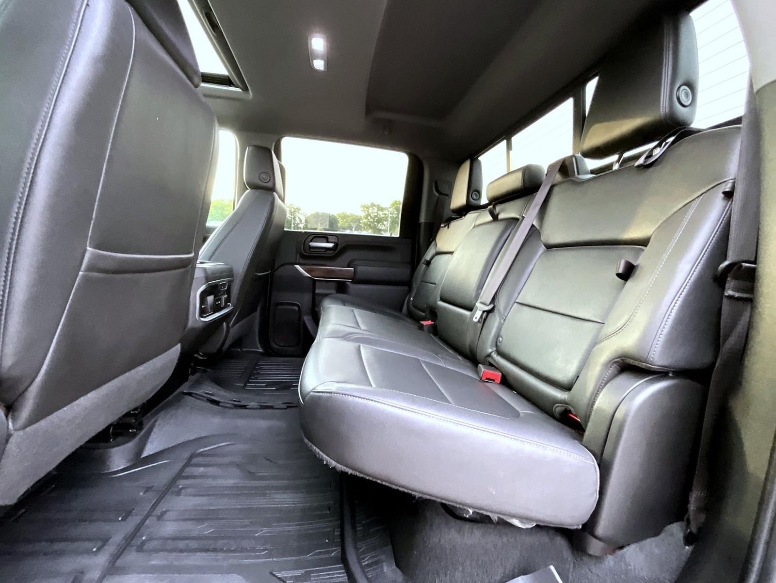 Used 2023 Red GMC SLT image 22