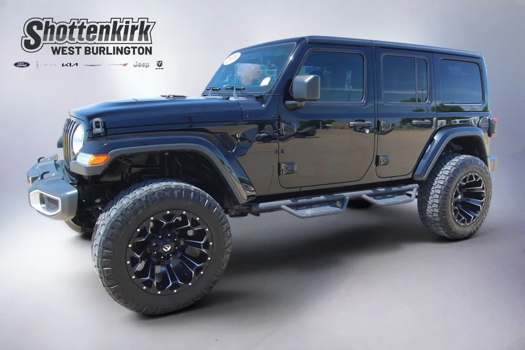 Used 2019 Black Jeep Unlimited Sahara image 1