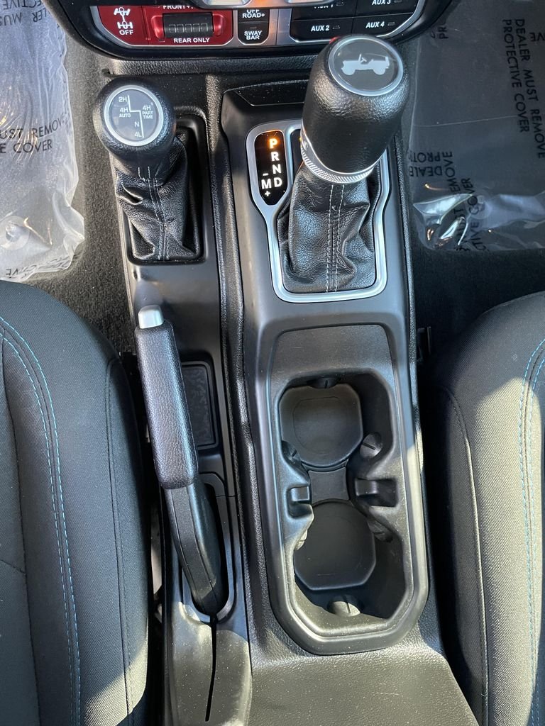 Used 2024 White/off-white Jeep Hybrid Rubicon 4XE image 22