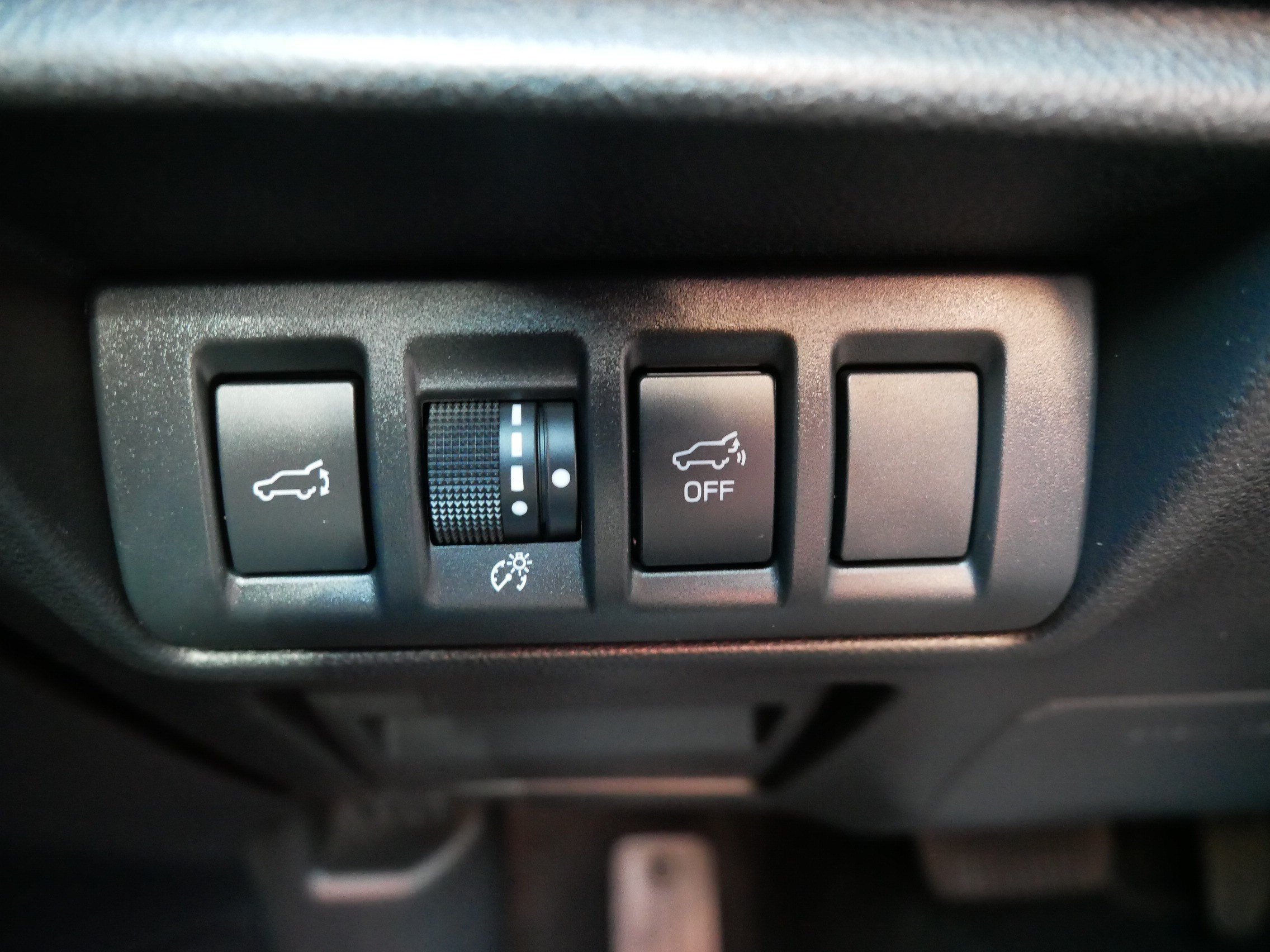 Used 2025 Magnetite Gray Metallic Subaru Premium image 26