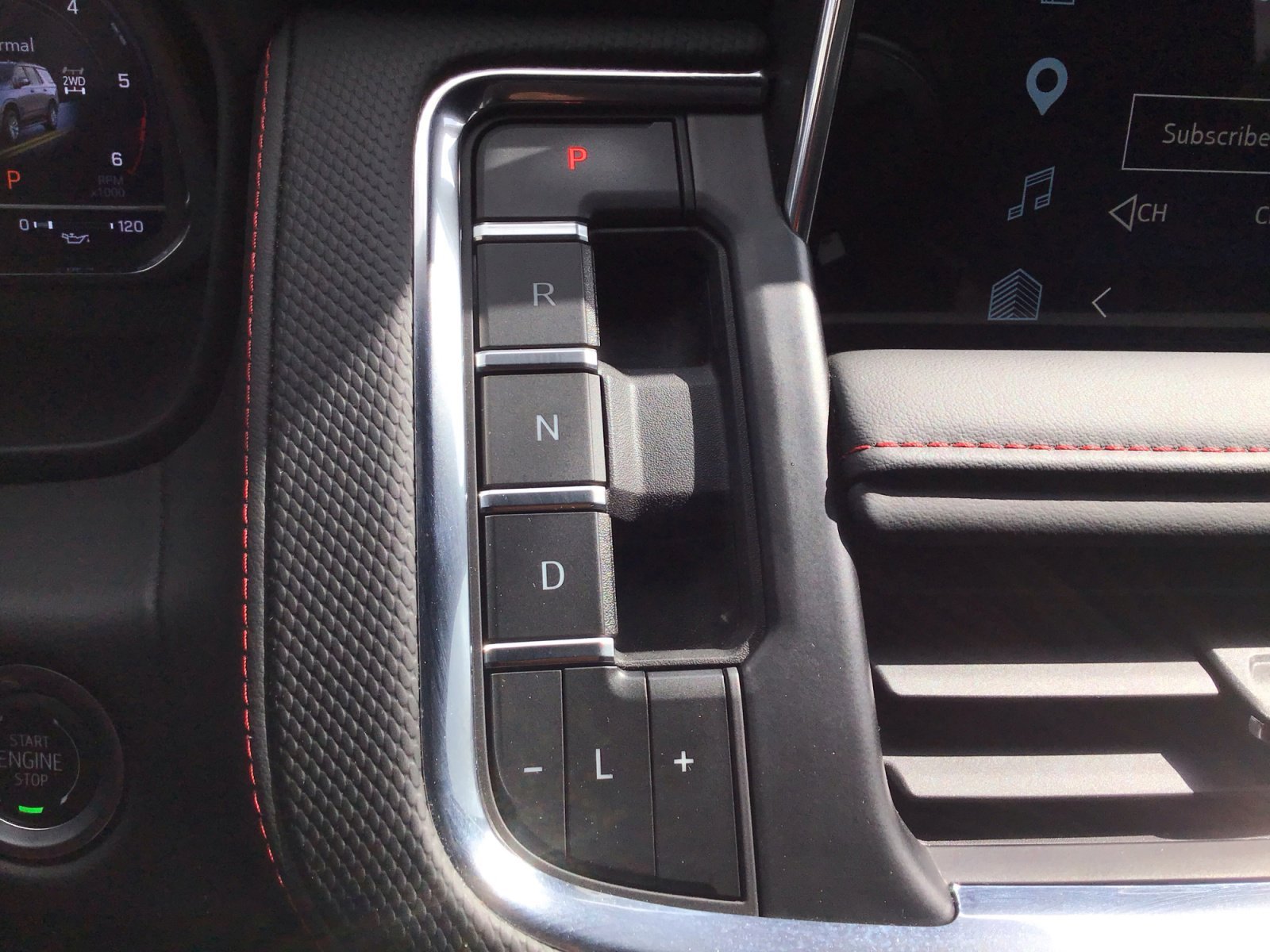 Used 2024 Summit White Chevrolet RST image 23