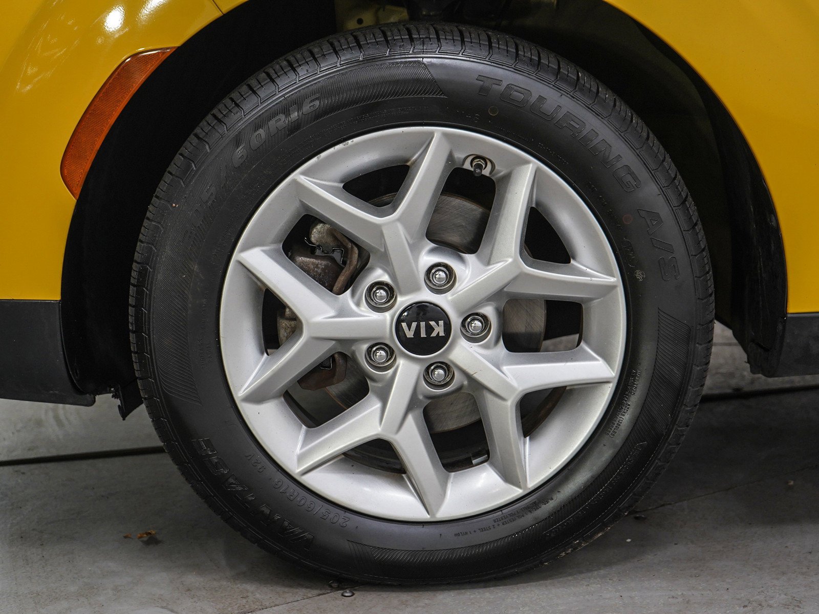 Used 2020 Solar Yellow Kia S IVT image 28