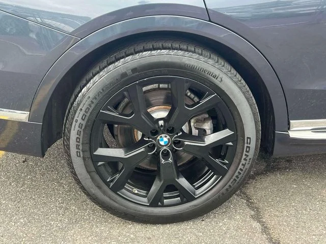 Used 2019 Gray BMW xDrive50i image 12