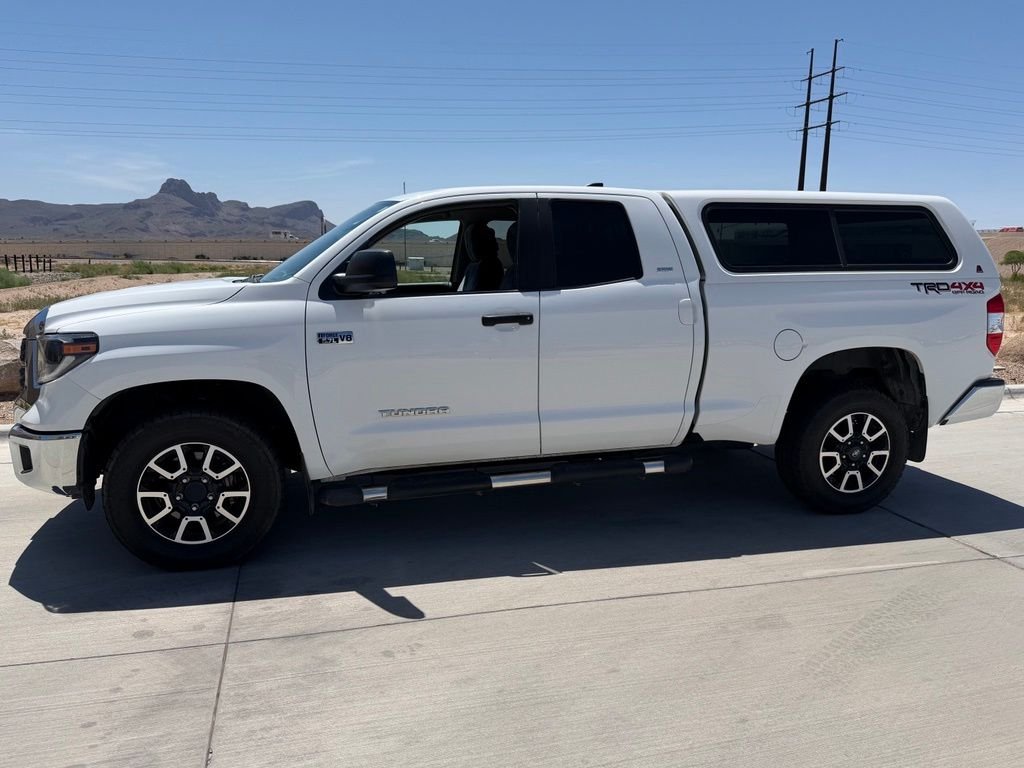 Used 2020 White Toyota SR5 image 5
