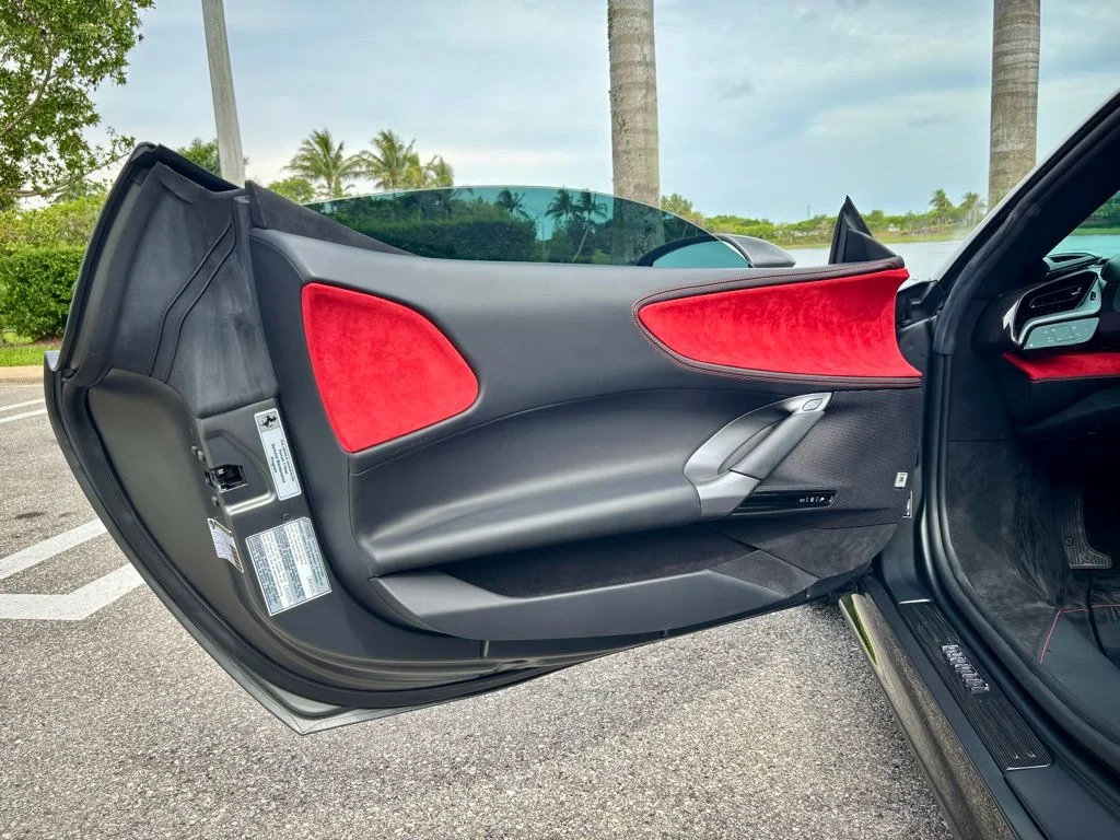 2024 Ferrari SF90 Base - Photo 17