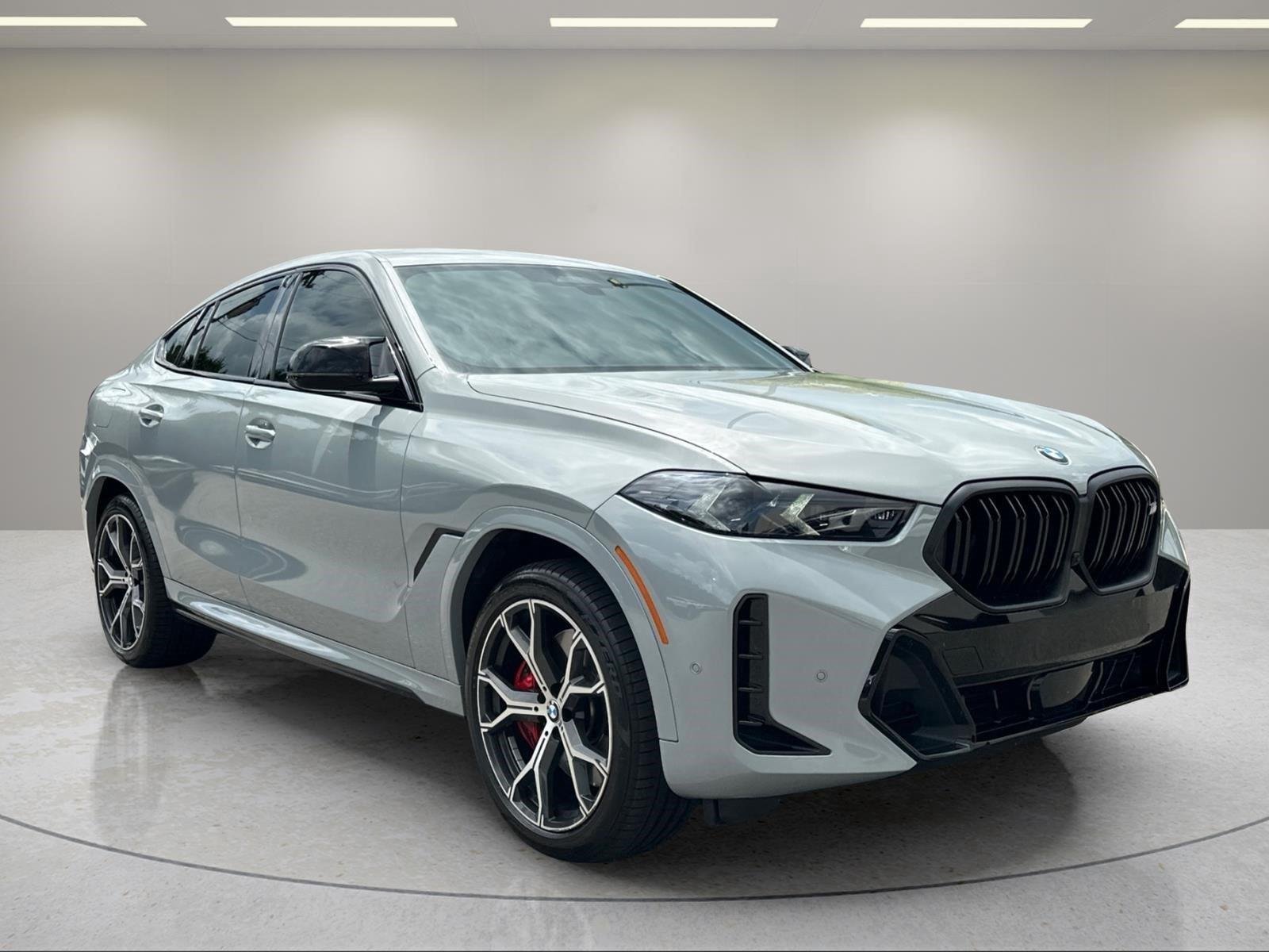 Used 2025  BMW M60i image 9