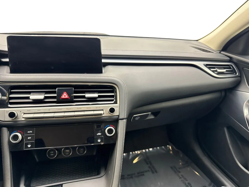 Used 2025 Silver Genesis 2.5T image 54