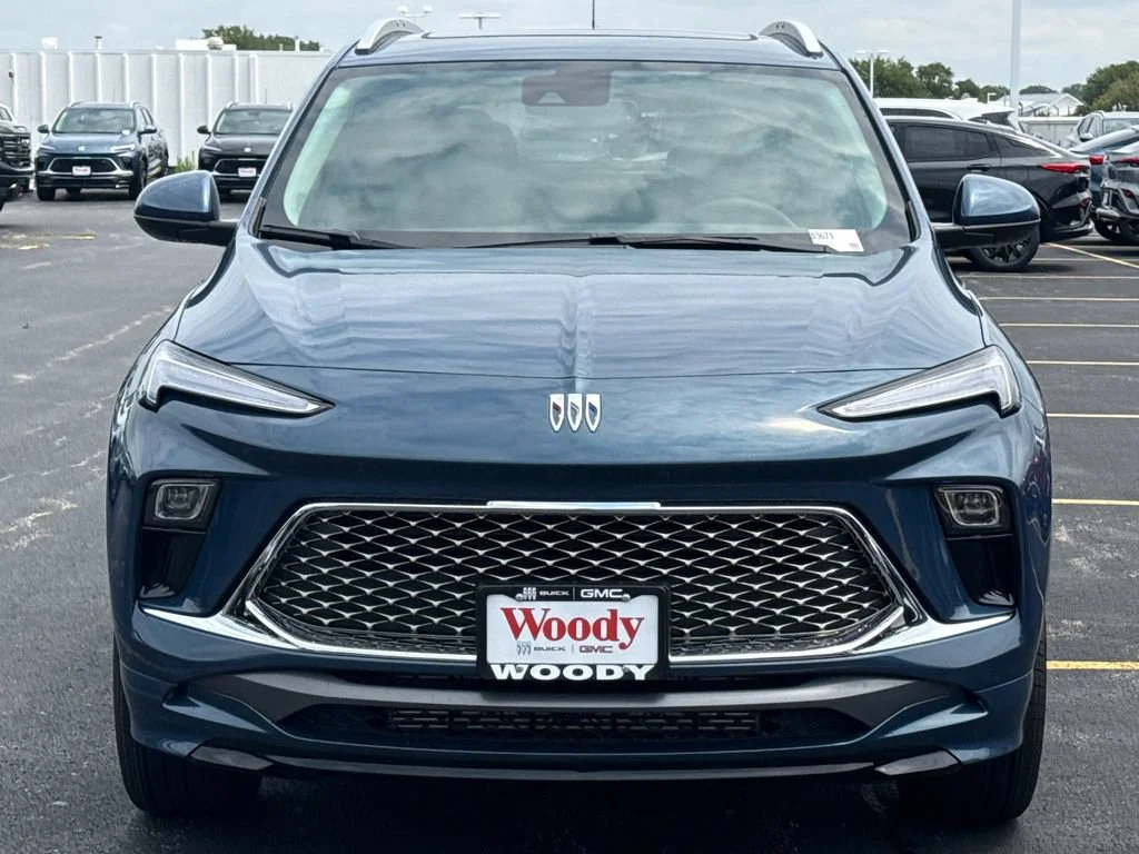New 2026 Ocean Blue Metallic Buick Avenir image 4