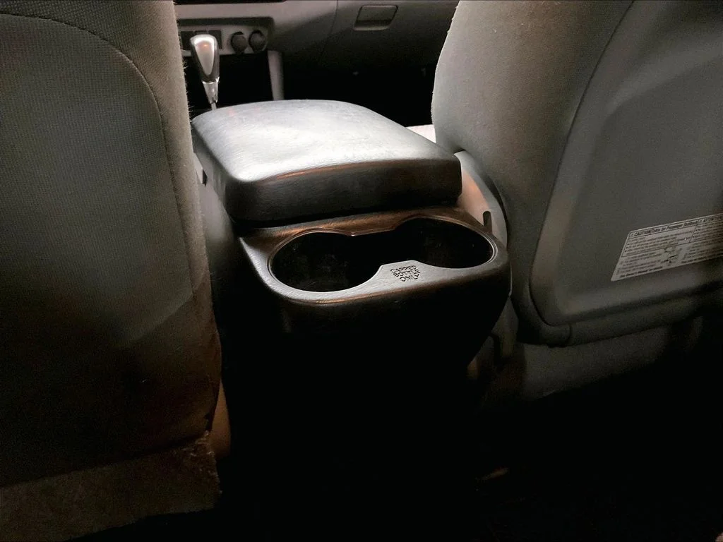 Used 2014 Blue Toyota Base image 38