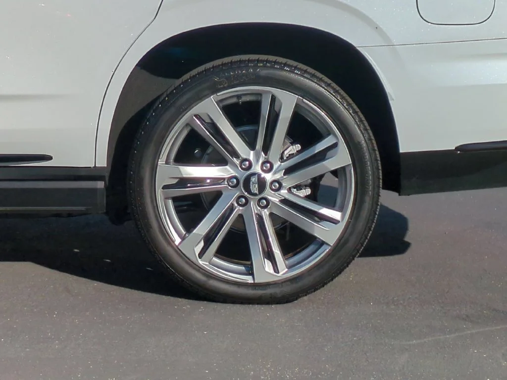 New 2026 Vibrant White Tricoat Cadillac Platinum Sport image 36