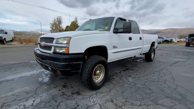 Used 2004 Summit White Chevrolet SRW LS image 4