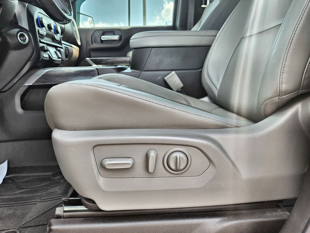 Used 2019 White Chevrolet LTZ image 12