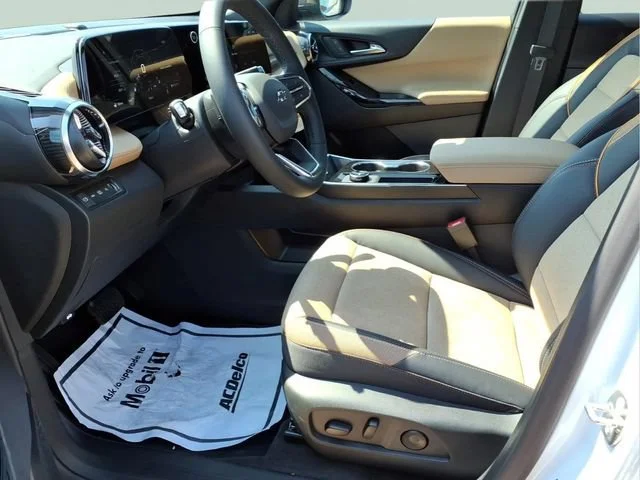 New 2027 Polar White Tricoat Chevrolet ACTIV image 16