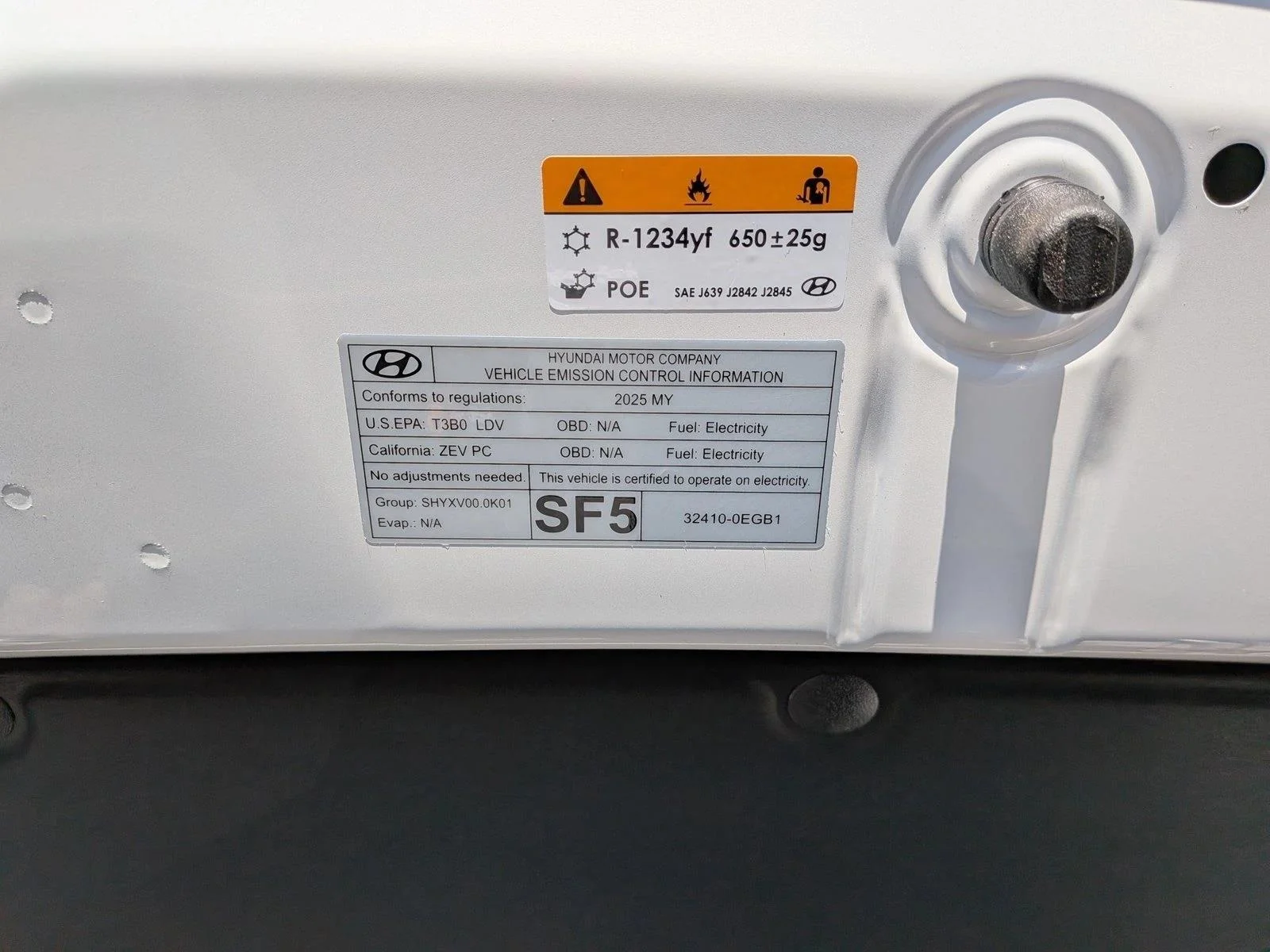 Used 2025 Atlas White Hyundai SEL image 23