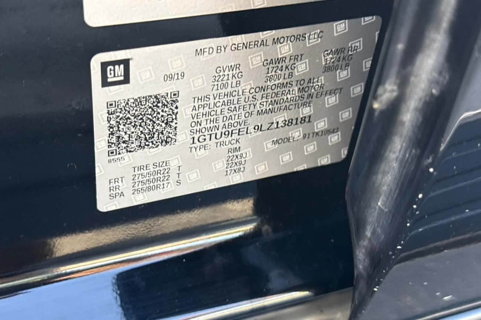 Certified Used 2020 Onyx Black GMC Denali image 29