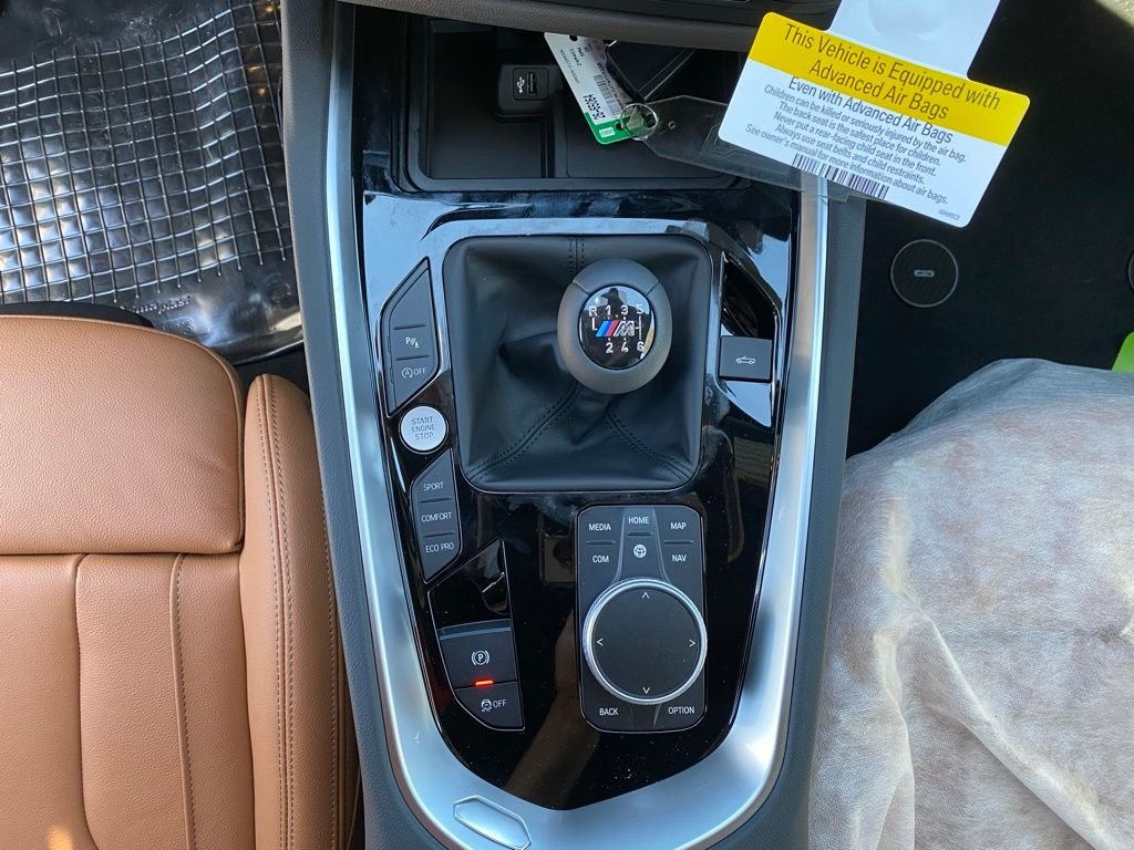 New 2026 Frozen Deep Green Metallic BMW M40i image 10