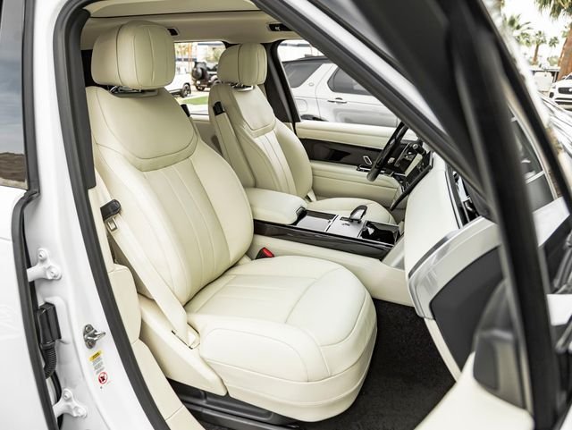 New 2026 Ostuni Pearl White LAND ROVER SE 7 Seats image 30