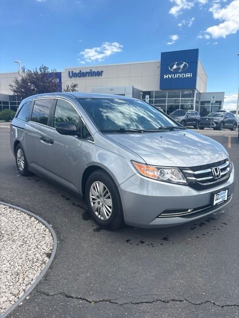 2016 Honda Odyssey LX's photo