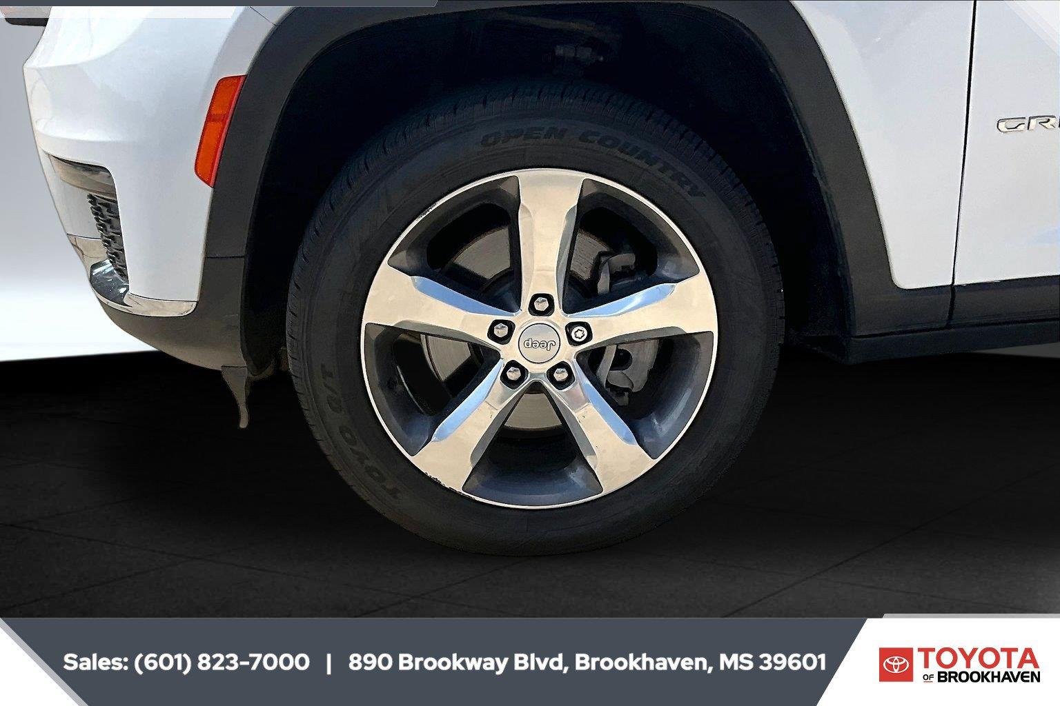 Used 2021 Bright White Clearcoat Jeep Limited image 7