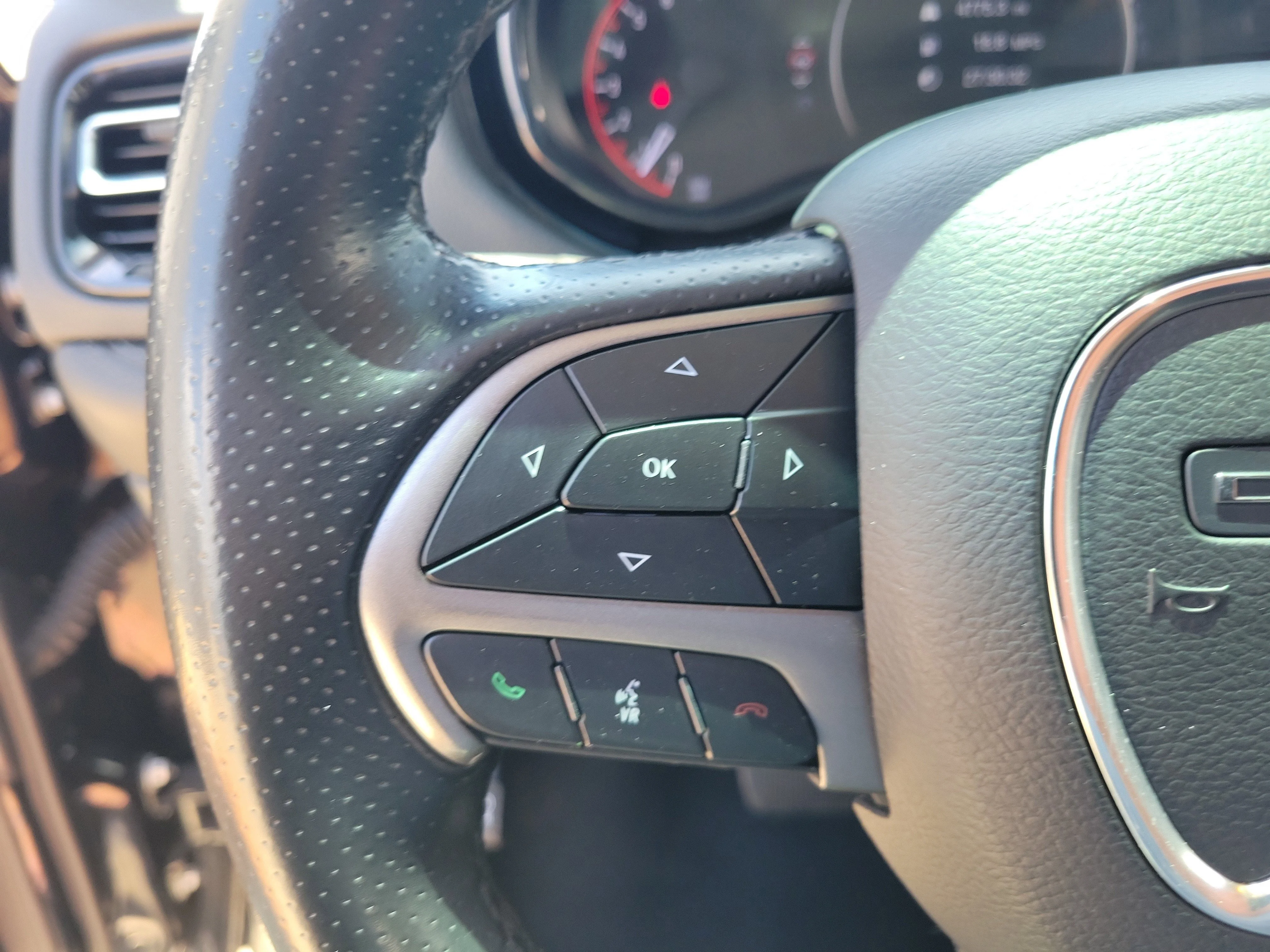 Used 2022 DB Black Clearcoat Dodge SXT image 25