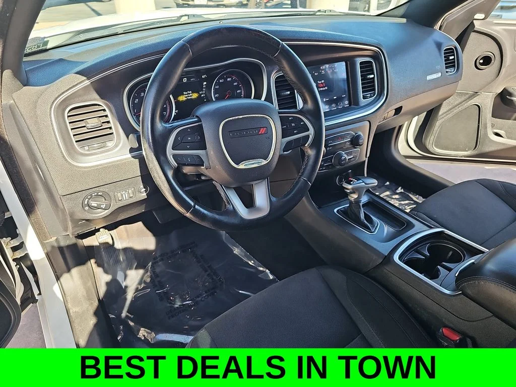 Used 2018 White Dodge SXT image 15
