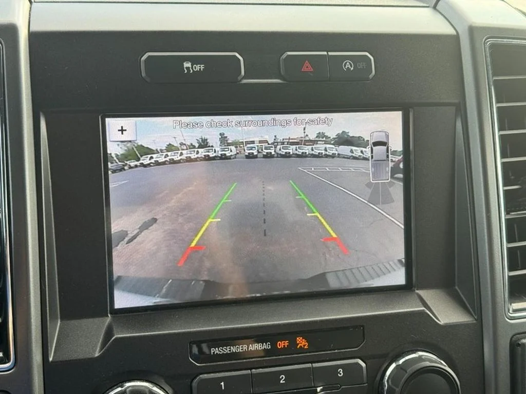 Used 2019 Oxford White Ford XLT image 23