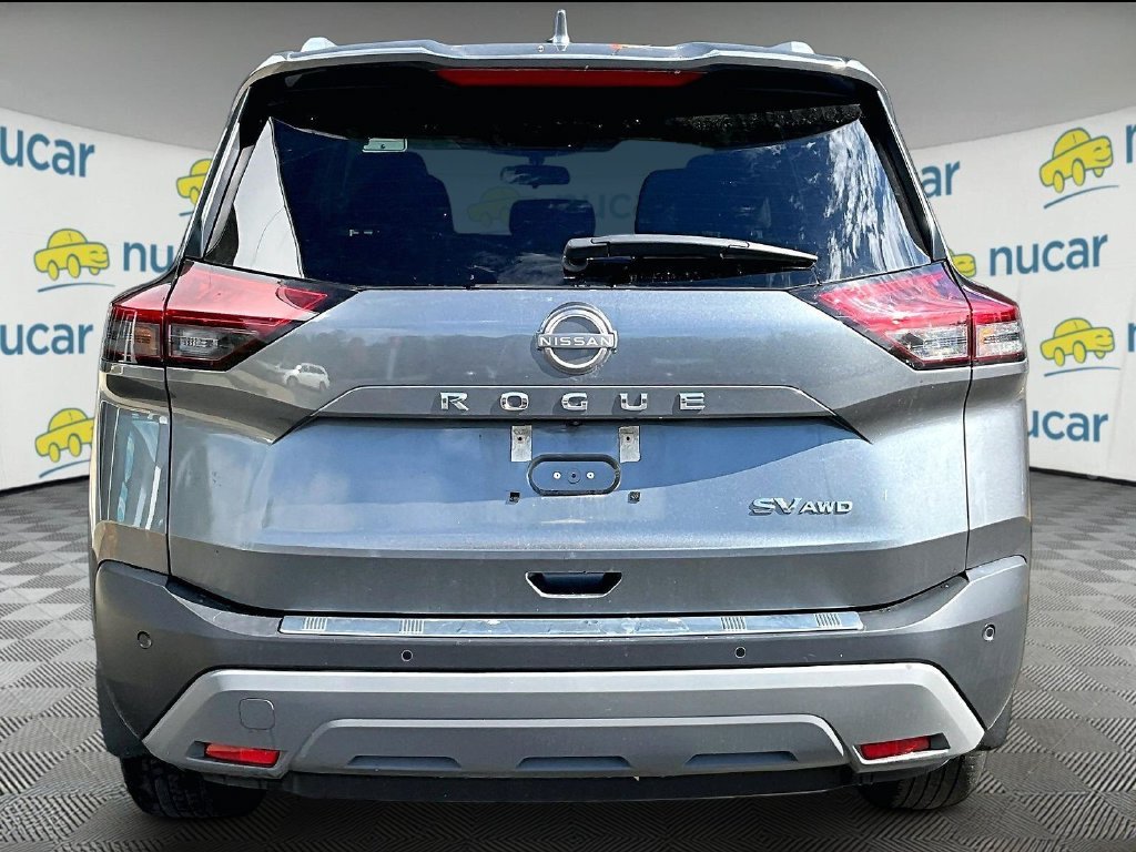 Used 2023 Gray Nissan SV image 6
