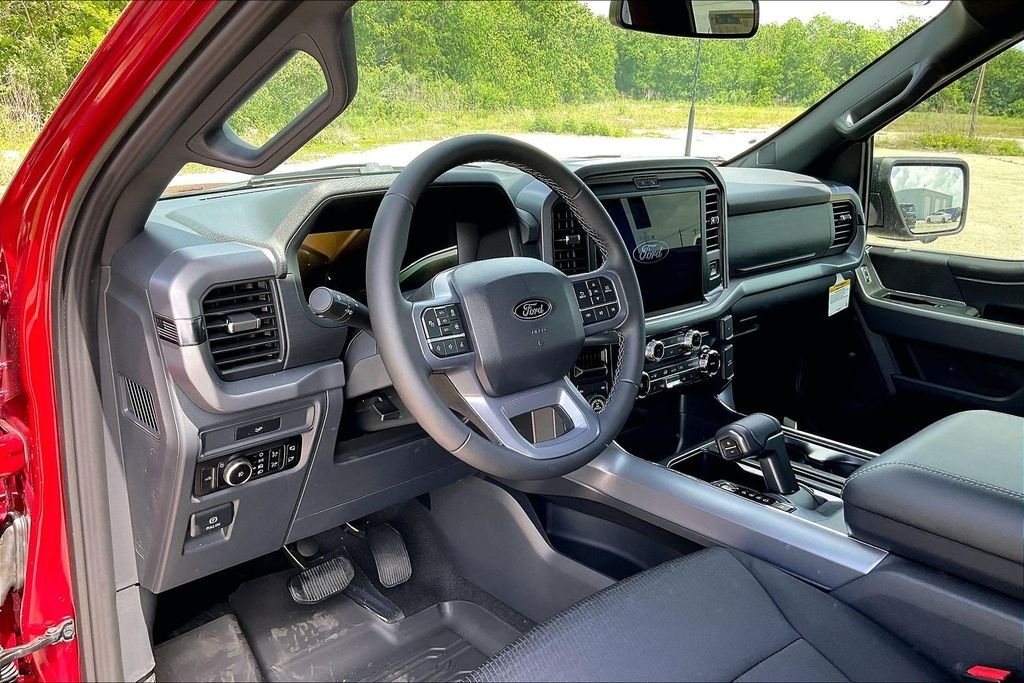 New 2026 Ford F-150 XLT 4D SuperCrew