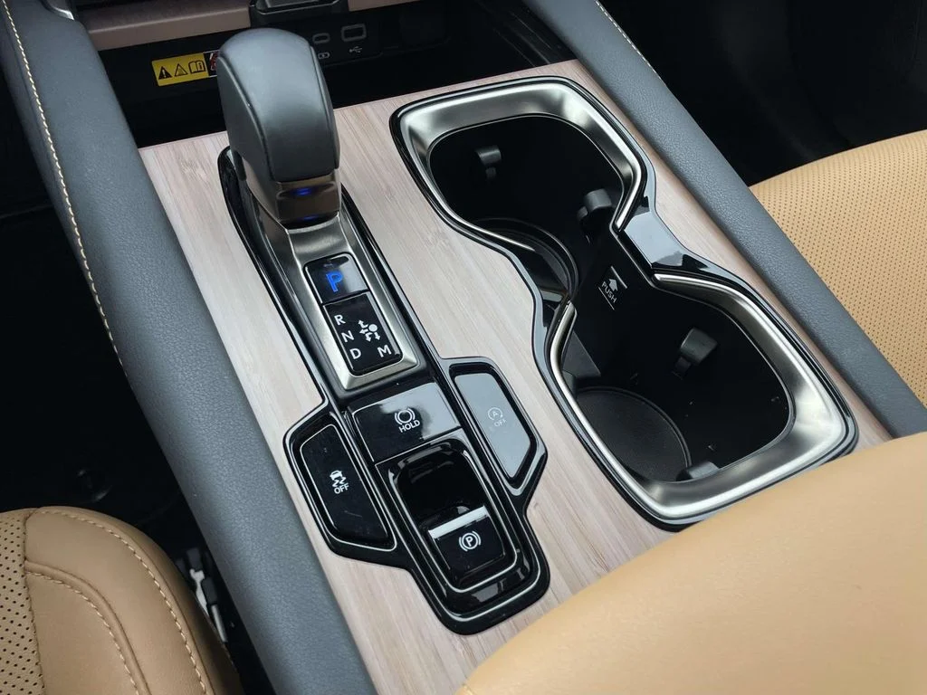 2025 Lexus RX 350 - Photo 22