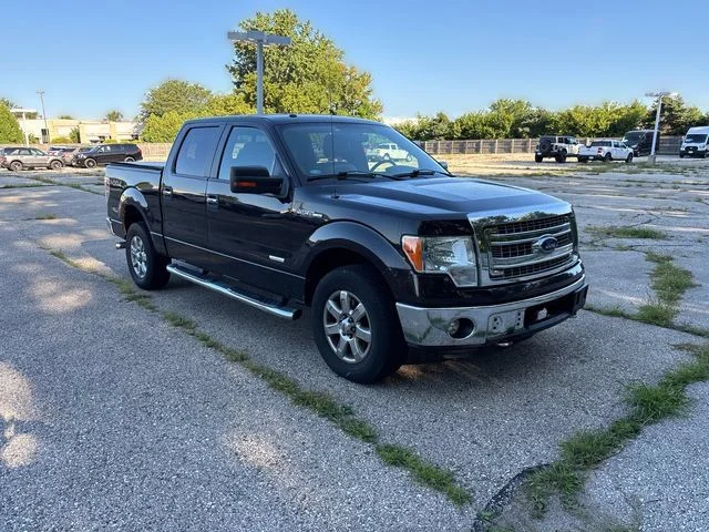 Used 2013  Ford XL image 14