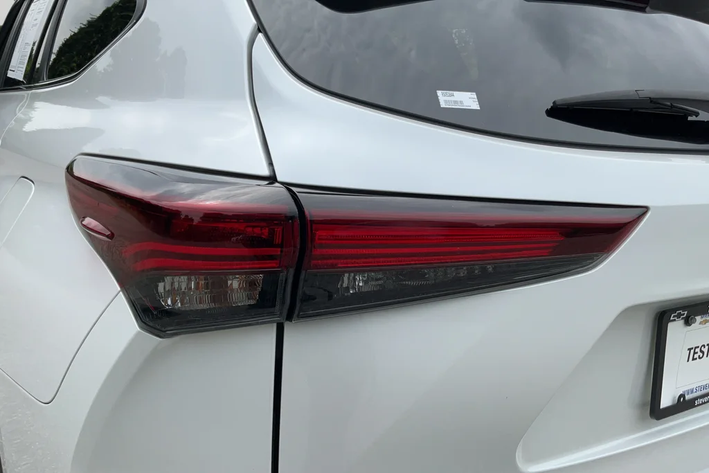 2024 Toyota Highlander XLE - Photo 27