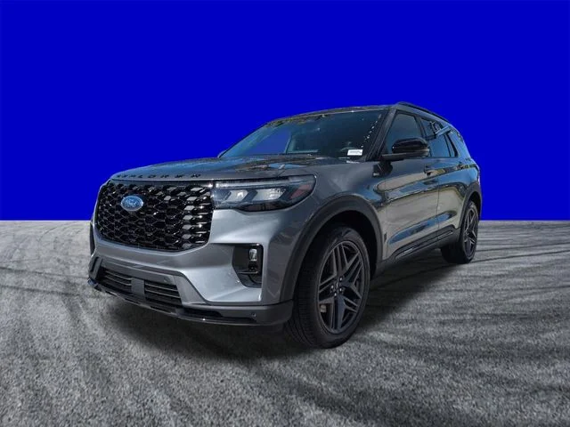 New 2026 Carbonized Gray Metallic Ford ST-Line image 8