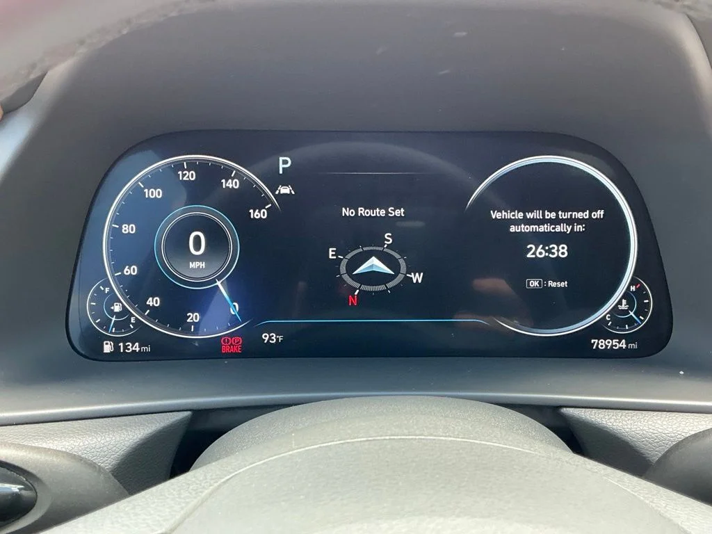 Used 2020 Red Hyundai Limited image 36