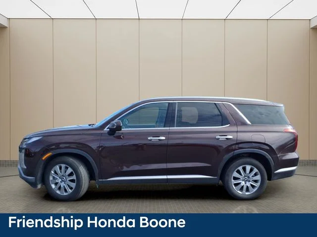 Used 2025 Red Hyundai SEL image 16