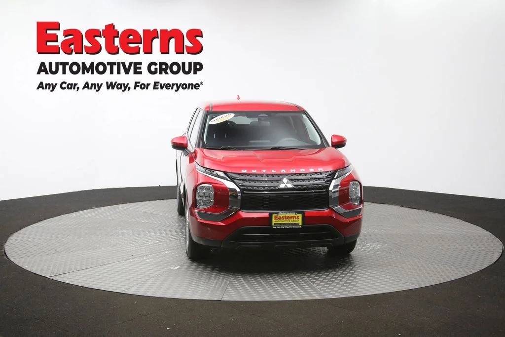 Used 2024 Red Mitsubishi ES image 51