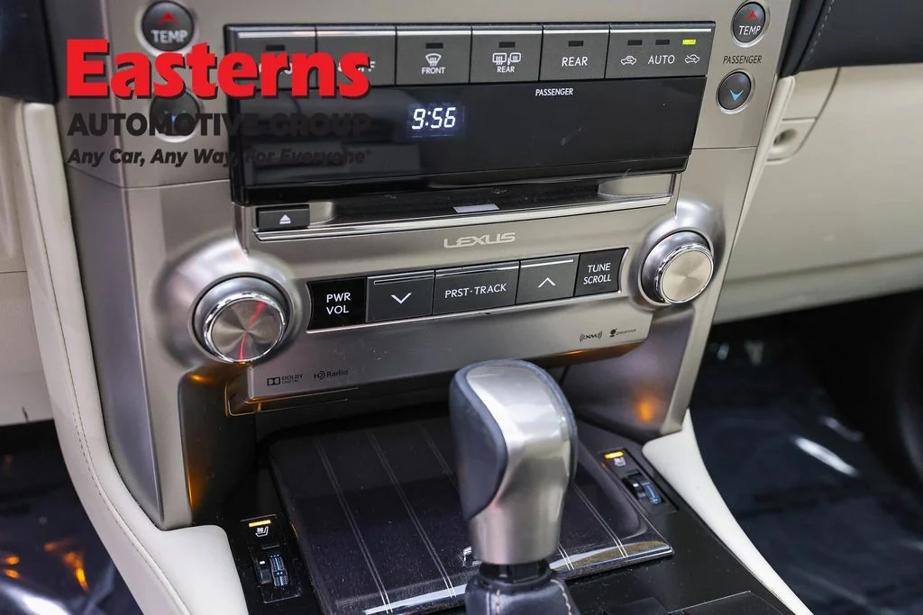 Used 2020 White Lexus 460 image 21